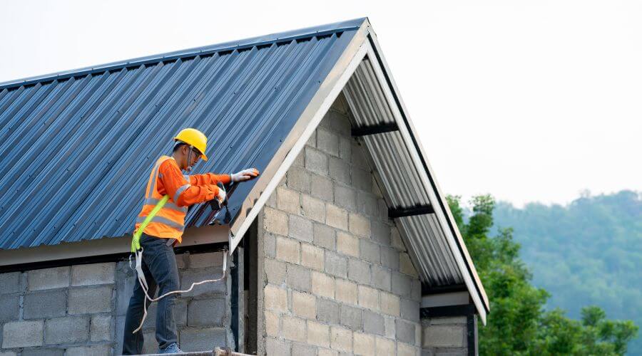 Professional gutter cleaning in Eatonville, WA